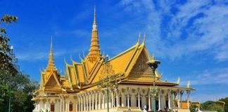 Tham quan cung điện Hoàng gia Campuchia - kiệt tác kiến trúc lộng lẫy